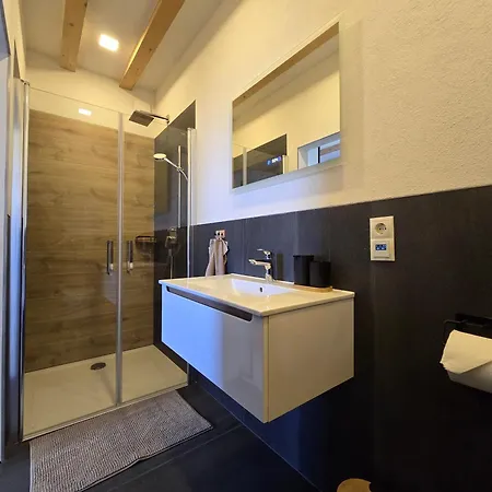 Bed & Breakfast Scheuneria, Gaestehaus Dockweiler
